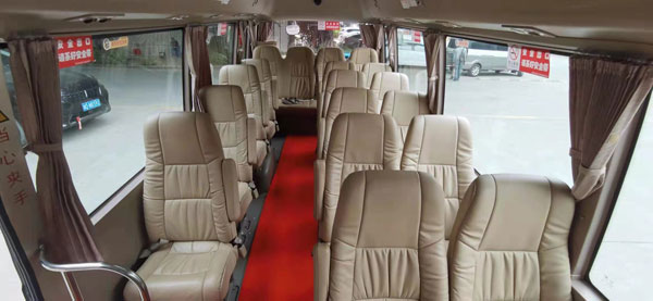 送你上班，接你下班，（班車巴士租賃）助你輕松通勤